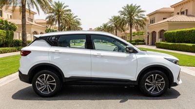 2025 Geely Coolray GL, weiß, 22.256 km, Import VAE — Foto 3 z 16