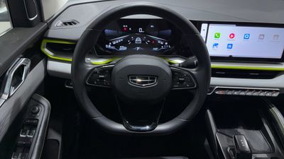 2025 Geely Coolray GL, weiß, 22.256 km, Import VAE — Foto 8 z 16