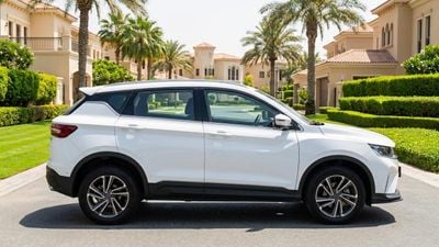 2025 Geely Coolray GL, weiß, 42.357 km, Import VAE — Foto 3 z 16