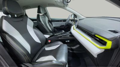 2025 Geely Coolray GL, grau, 34.412 km, Import VAE — Foto 14 z 16