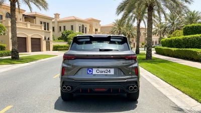 2025 Geely Coolray GL, grau, 35.892 km, Import VAE — Foto 4 z 16