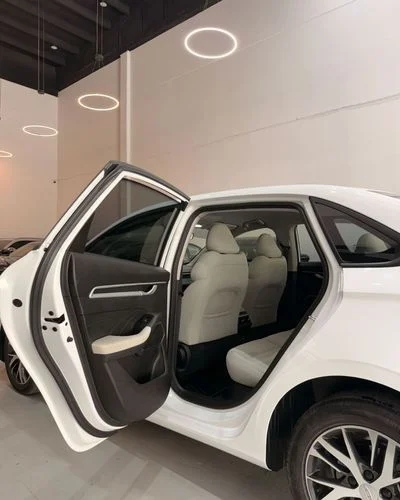 2025 Geely Emgrand GS, weiß, 66.984 km, Import VAE — Foto 11 z 16