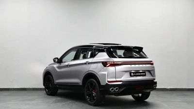 2025 Geely Coolray GF, silber, 0 km, Import VAE — Foto 4 z 17