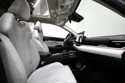2025 Geely Coolray GF, Other color, 0 km, Import VAE — Foto 7 z 16