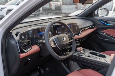 2026 Changan X5 Plus BEYOND PRO, weiß, 0 km, Import VAE — Foto 11 z 25