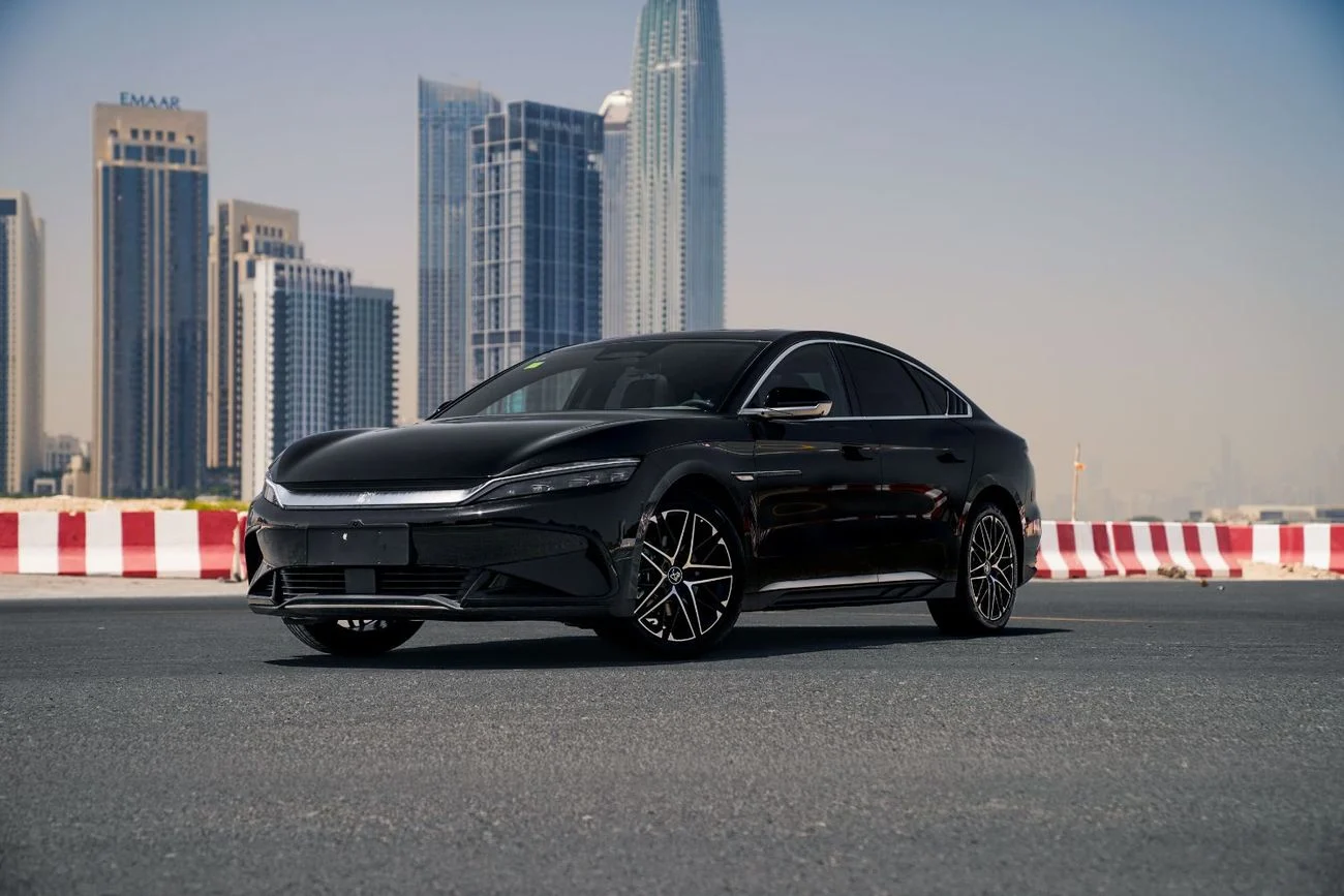 2025 Byd HAN PREMIUM, schwarz, 50 km, Import VAE — Foto 1