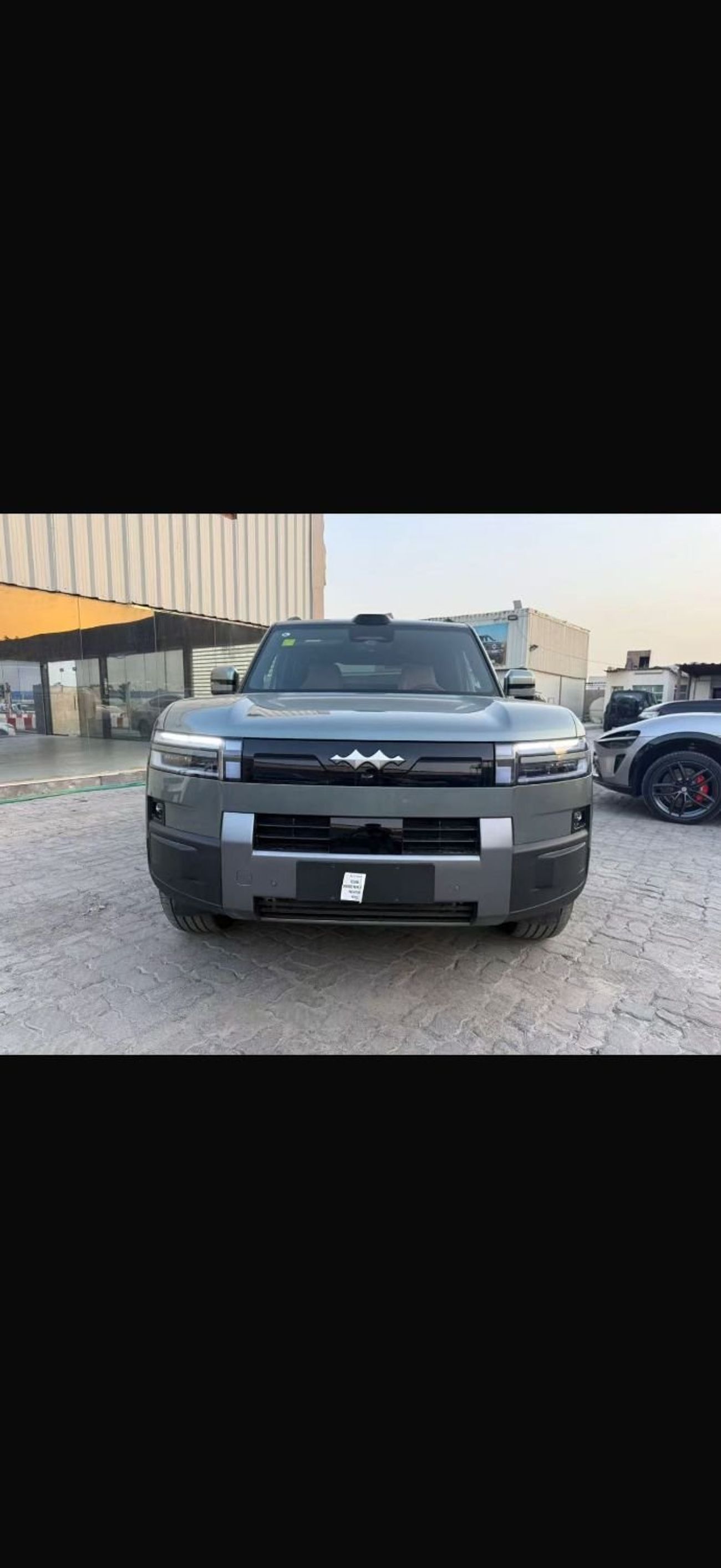 2025 Byd Ti 7, silber, 0 km, Import VAE — Foto 1