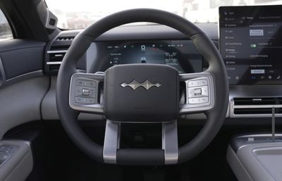 2026 Byd Leopard 7 MAX 2WD, schwarz, 0 km, Import VAE — Foto 9 z 20