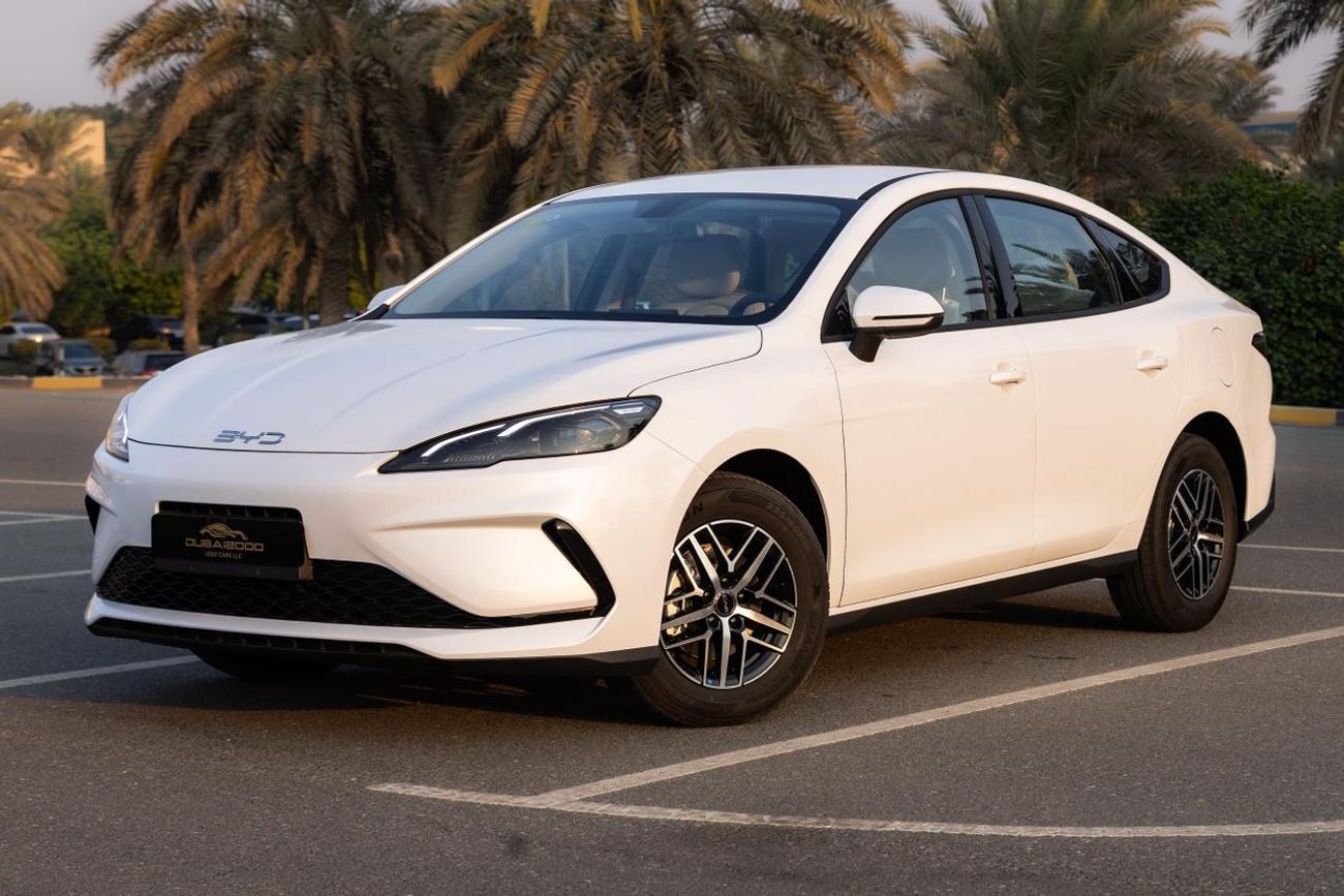 2025 Byd Seal, weiß, 1.960 km, Import VAE — Foto 1