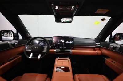 2026 Byd Leopard 7, silber, 0 km, Import VAE — Foto 16 z 18