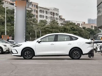 2025 Byd Seal, weiß, 0 km, Import VAE — Foto 4 z 9