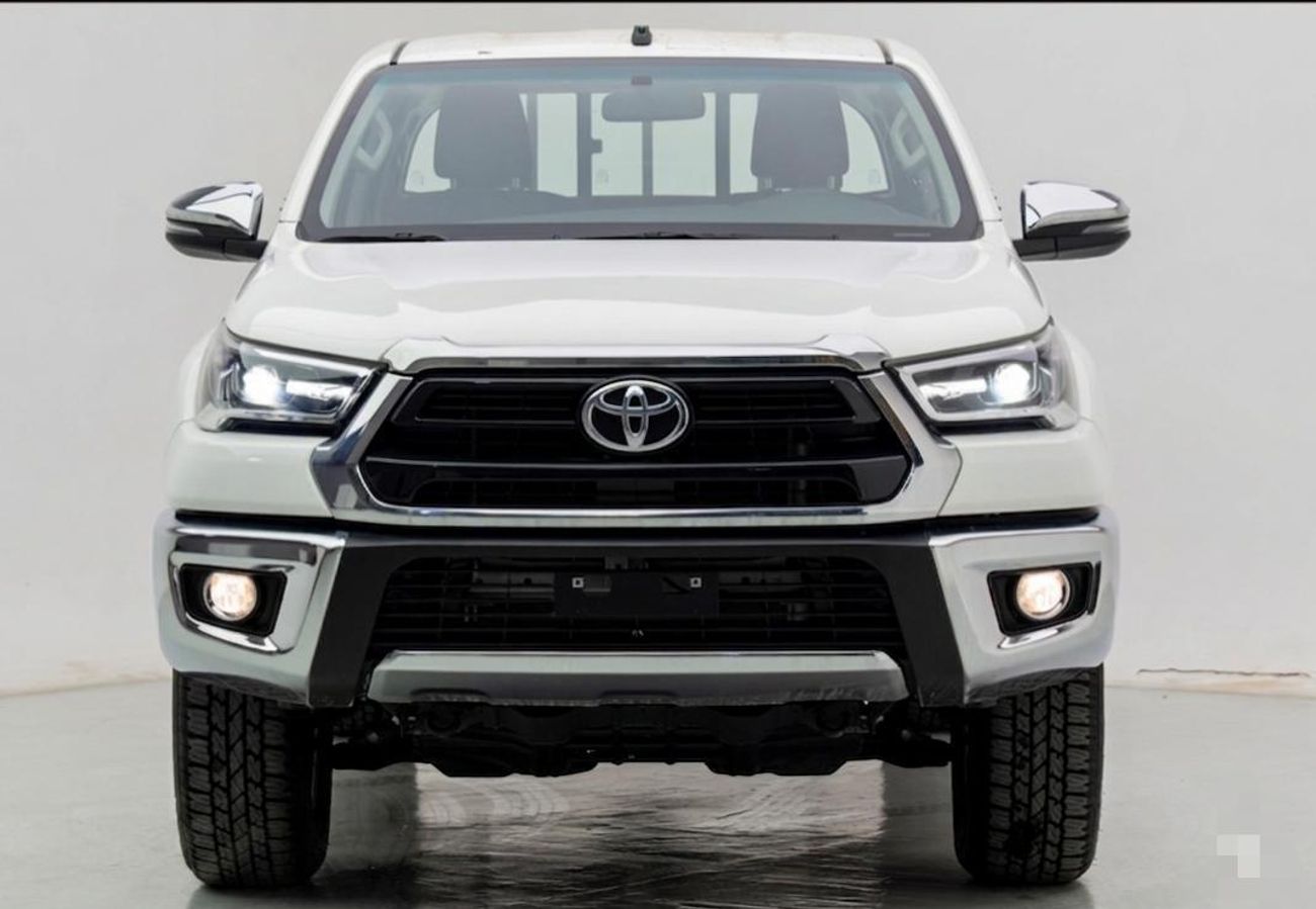 2026 Toyota Hilux SR5, weiß, 0 km, Import VAE — Foto 1
