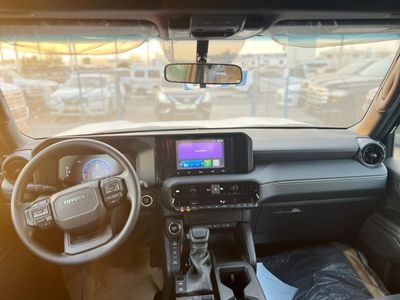2026 Toyota Prado GXR, schwarz, 0 km, Import VAE — Foto 12 z 17