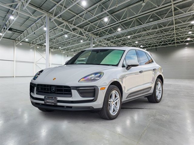 2024 Porsche Macan Base, grau, 29.764 km, Import Kanada — Foto 1