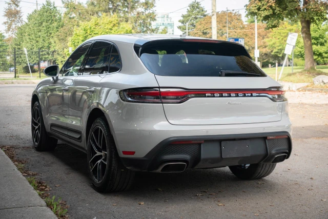 2024 Porsche Macan Base, grau, 27.531 km, Import Kanada — Foto 4 z 20