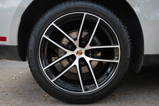 2024 Porsche Macan Base, grau, 27.531 km, Import Kanada — Foto 9 z 20