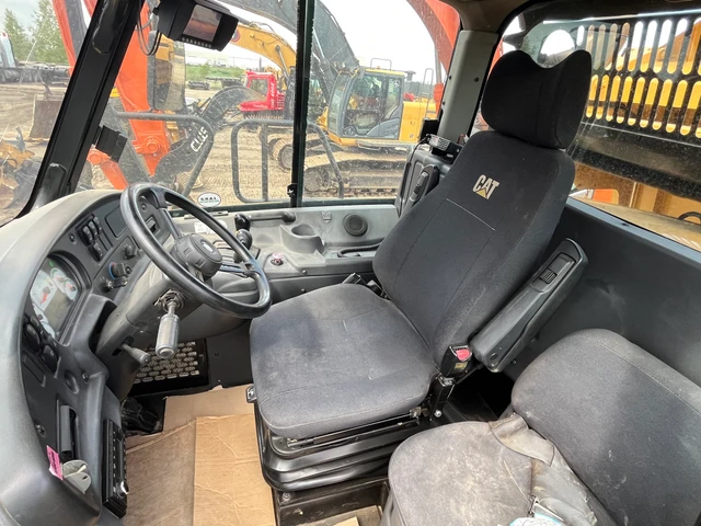 2013 Caterpillar 730EJ, 1 mth, Import Kanada — Foto 4 z 5