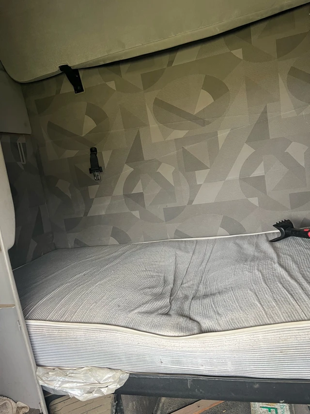 2007 Volvo SEMI, 175.600 mth, Import Kanada — Foto 3 z 5