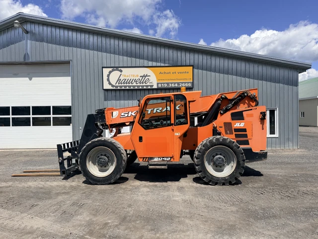 2018 SkyTrak 8042, 1 mth, Import Kanada — Foto 1