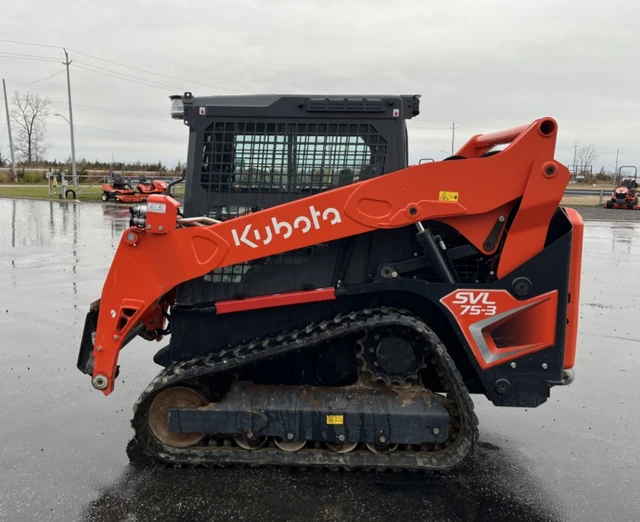 2023 Kubota 2023, Import Kanada — Foto 1