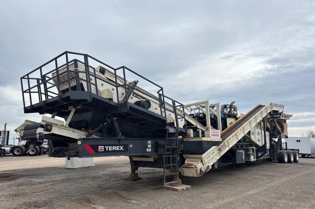 2021 Terex CEDARAPIDS, 1 mth, Import Kanada — Foto 1 z 3 2021 Terex CEDARAPIDS, 1 mth, Import Kanada — Foto 1 z 3
