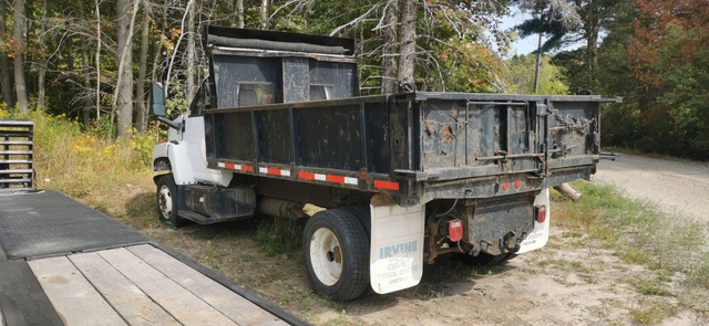 2005 Caterpillar GMC, 137.474 mth, Import Kanada — Foto 4 z 5