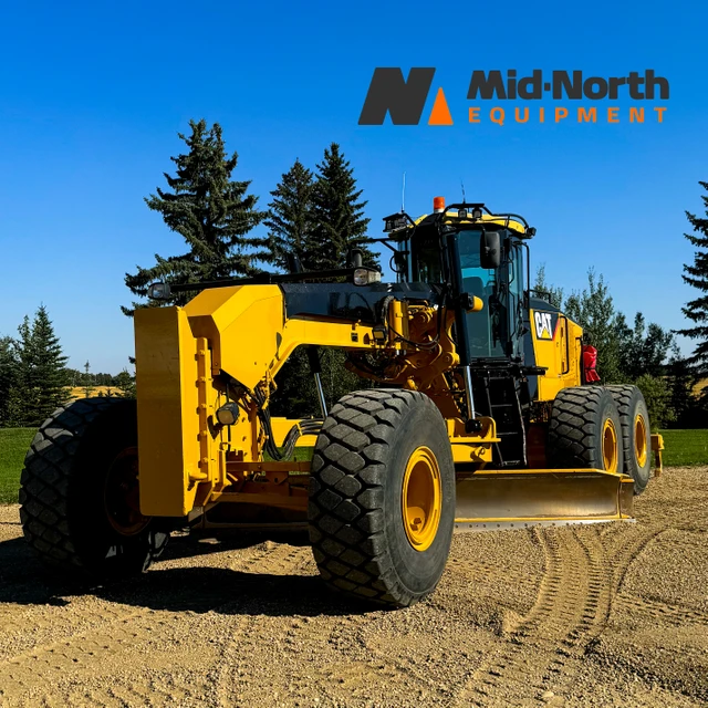 2012 Caterpillar 16M, 1 mth, Import Kanada — Foto 1