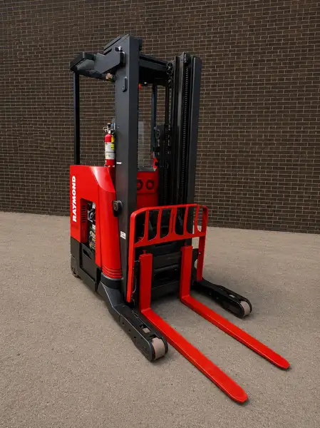 2017 Raymond 6210, Import Kanada — Foto 1