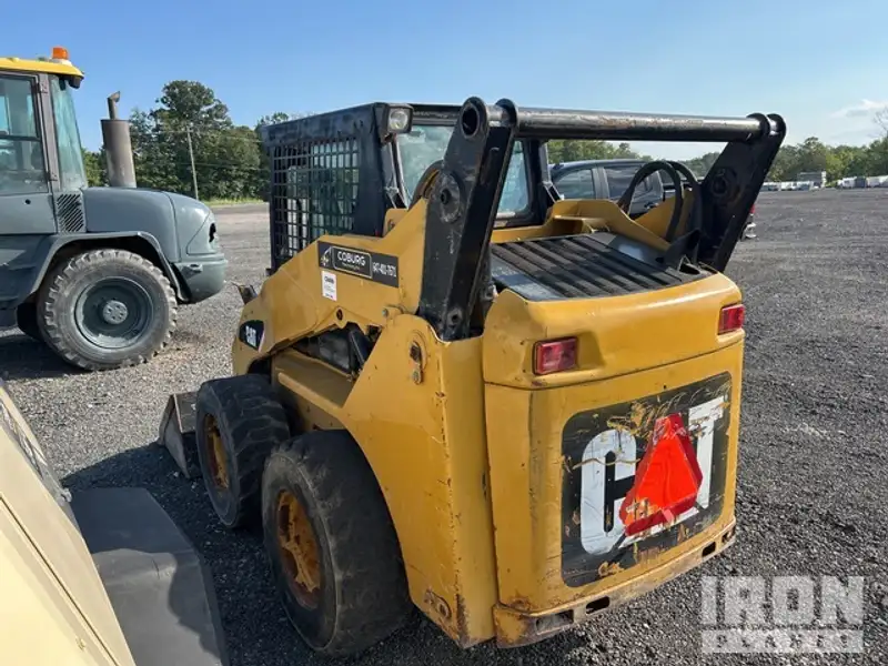 2010 Cat 232B, Import Kanada — Foto 2 z 12
