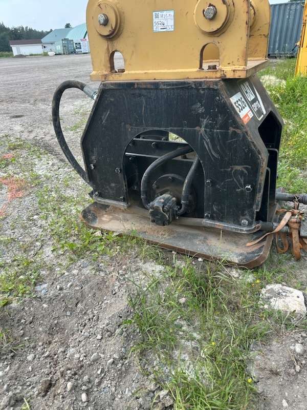 2015 Caterpillar CVP110, 1 mth, Import Kanada — Foto 4 z 5