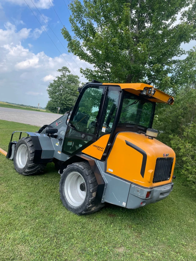 2017 Kubota GIANT, Import Kanada — Foto 3 z 5