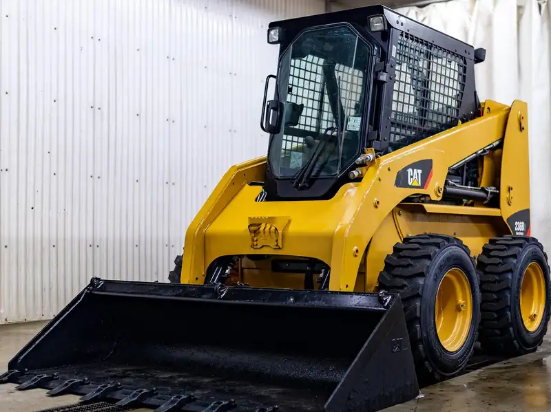 2012 Cat 236B3-YELLOW, gelb, Import Kanada — Foto 4 z 12