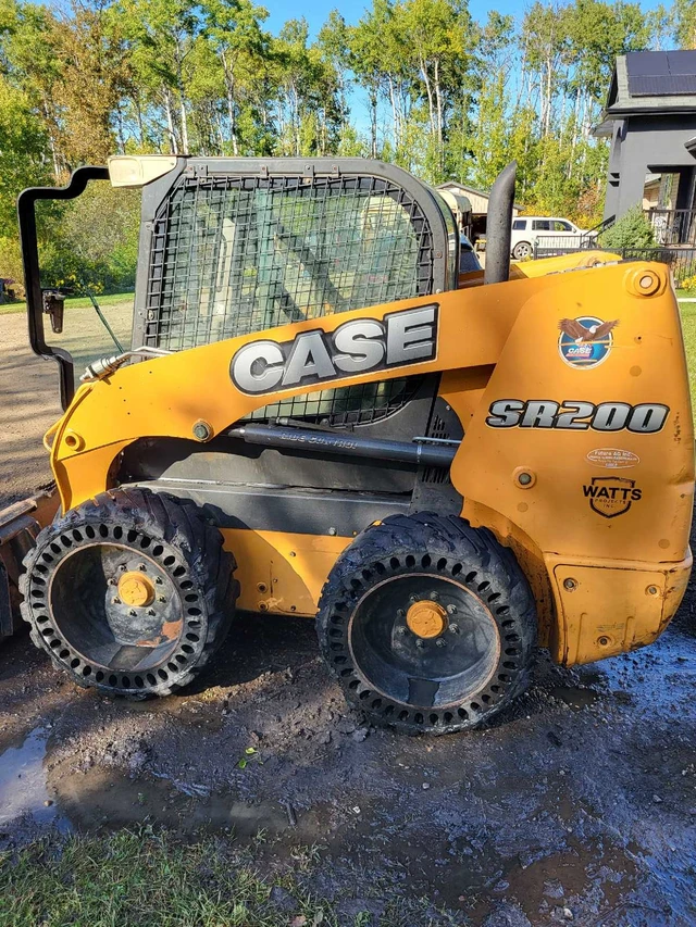 2013 Case SR200, Import Kanada — Foto 5 z 5