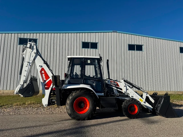 2025 Bobcat B760, rot, Import Kanada — Foto 4 z 5