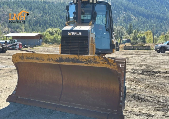2014 Caterpillar D5K2, rot, 1 mth, Import Kanada — Foto 3 z 5