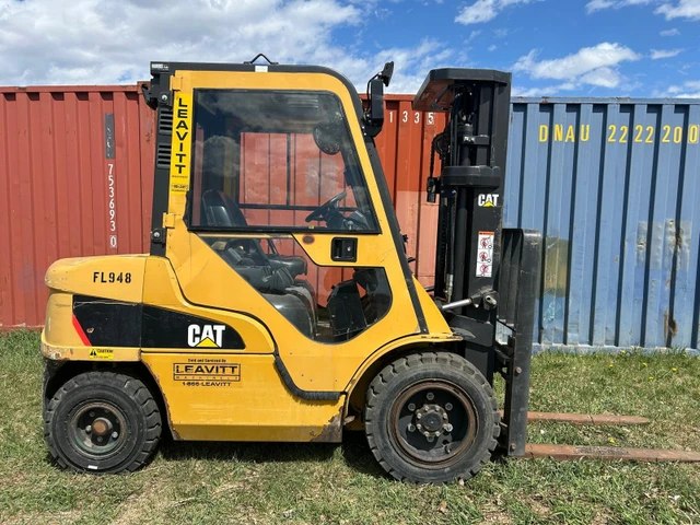 Caterpillar FORKLIFT, 1 mth, Import Kanada — Foto 2 z 5