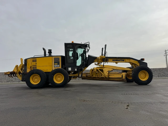 2012 Komatsu GD, rot, Import Kanada — Foto 3 z 5