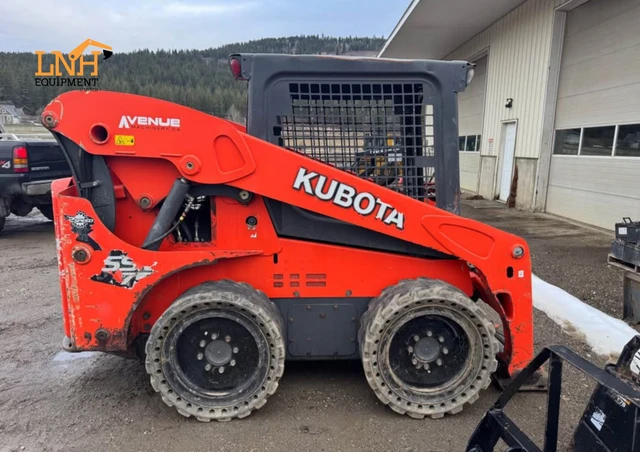 2017 Kubota SSV75, rot, 1 mth, Import Kanada — Foto 2 z 4