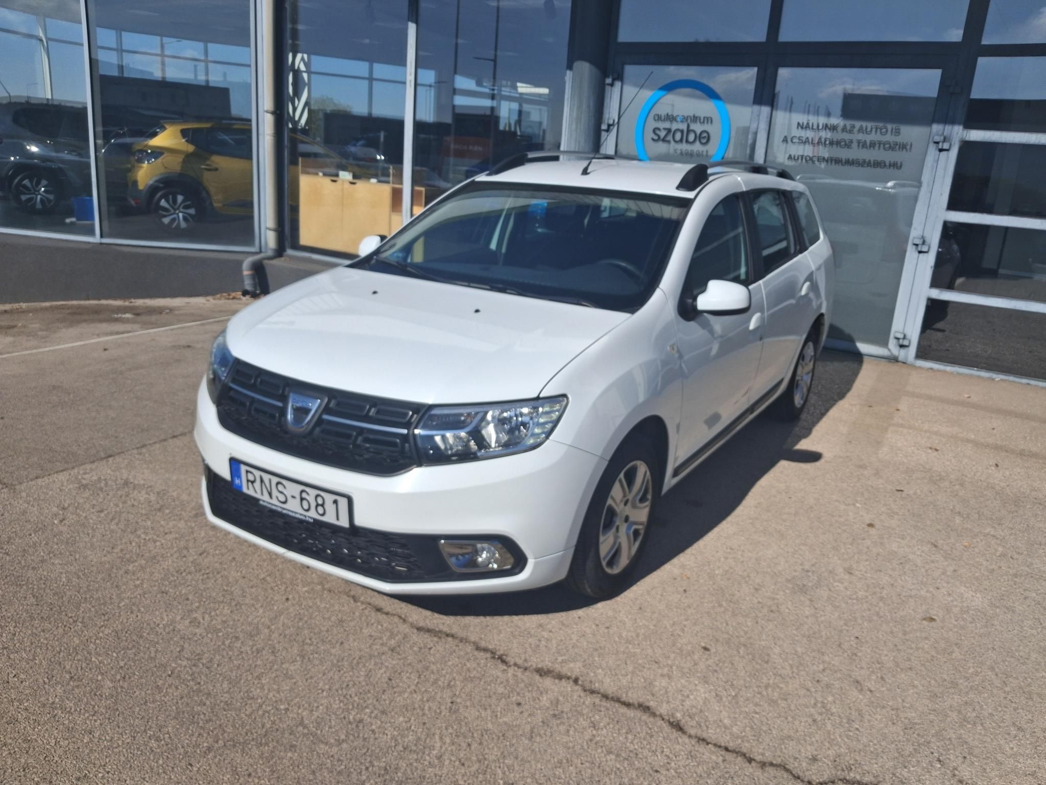 2019 Dacia, 186.324 km, Ungarn — Foto 1