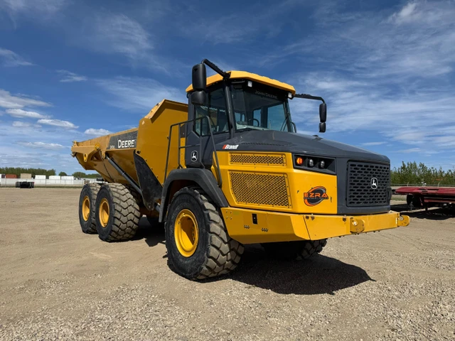 2018 John Deere 310E, Import Kanada — Foto 1