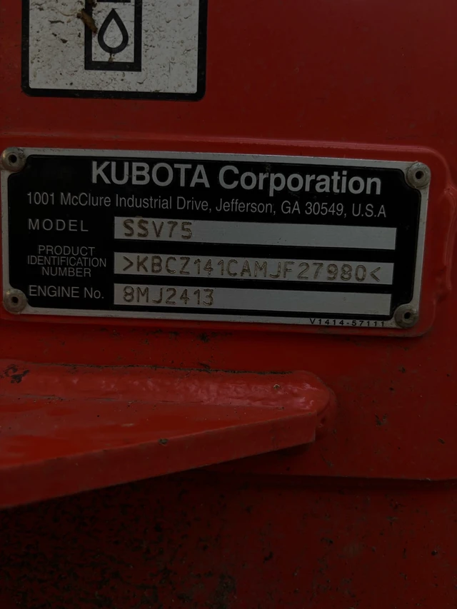 2012 Kubota SSV75, Import Kanada — Foto 4 z 5