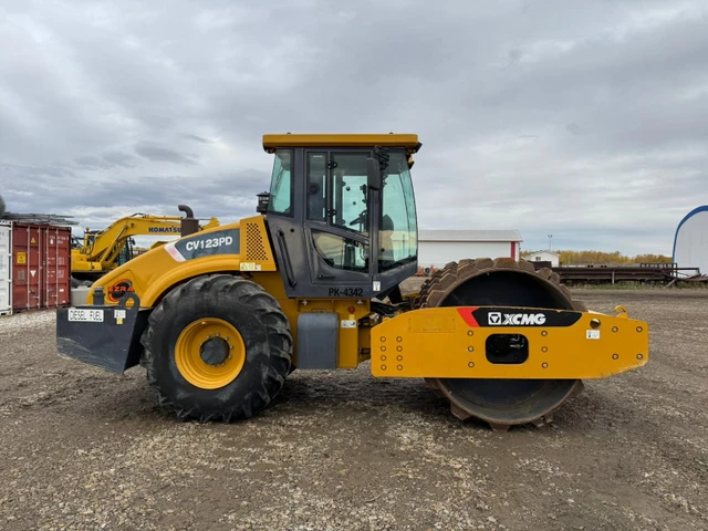 2018 XCMG CV123, Import Kanada — Foto 1