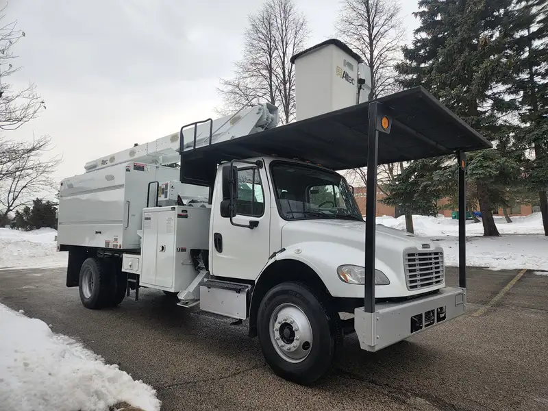 2015 Freightliner M2-FORESTRY-LOGGING-WHITE M2 Forestry Logging, weiß, Import Kanada — Foto 2 z 12