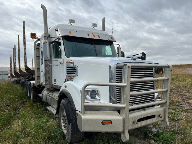 2013 Caterpillar FREIGHTLINER, 755.000 mth, Import Kanada — Foto 2 z 5