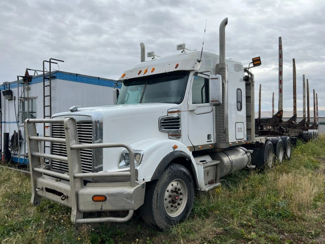 2013 Caterpillar FREIGHTLINER, 755.000 mth, Import Kanada — Foto 3 z 5