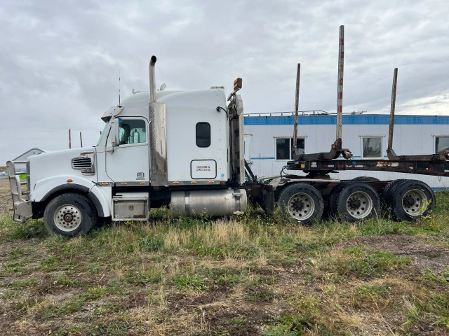 2013 Caterpillar FREIGHTLINER, 755.000 mth, Import Kanada — Foto 5 z 5