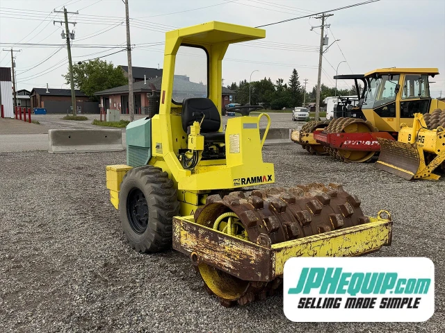 2006 Kubota RAMMAX, Import Kanada — Foto 1