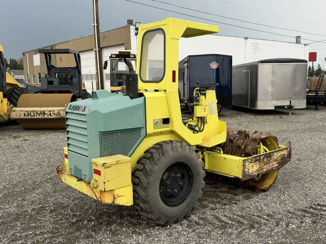 2006 Kubota RAMMAX, Import Kanada — Foto 4 z 5