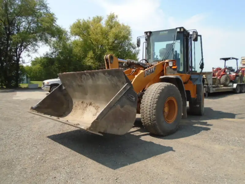 2012 Case CASE-721F CASE 721F, Import Kanada — Foto 2 z 12