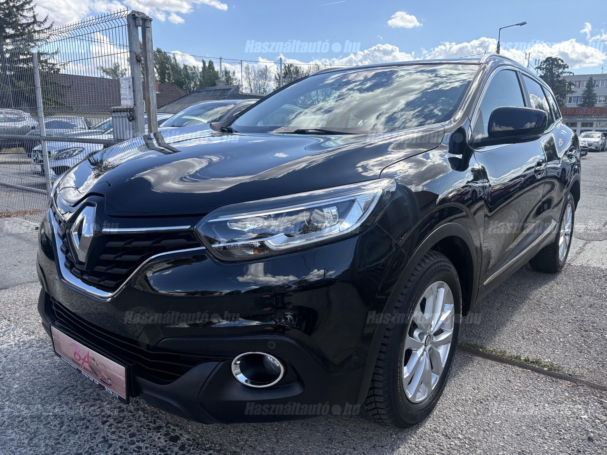 2018 Renault, 90.000 km, Ungarn — Foto 1 2018 Renault, 90.000 km, Ungarn — Foto 1